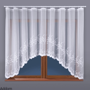 Mleczne firanki gotowe