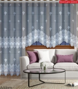 Gotowe szyte firanki z taśmą