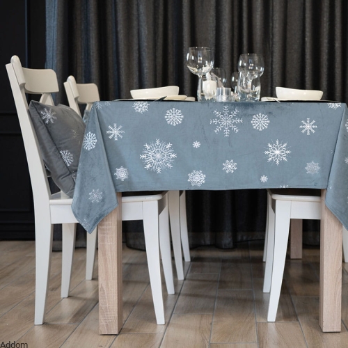 obrus-swiateczny-szary-niebieski.jpeg