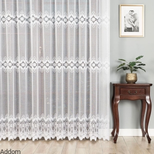 Eleganckie firany na metry do salonu 