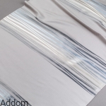 Szary materiał na zasłony w pasy