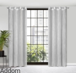 Firany z woalu w liście palmy na przelotkach