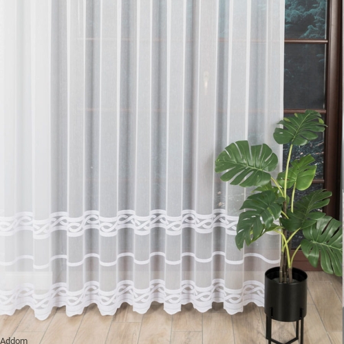 Firany z geometrycznym haftem.jpeg