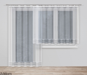 Firany gotowe na taśmie z dekoracją dołem