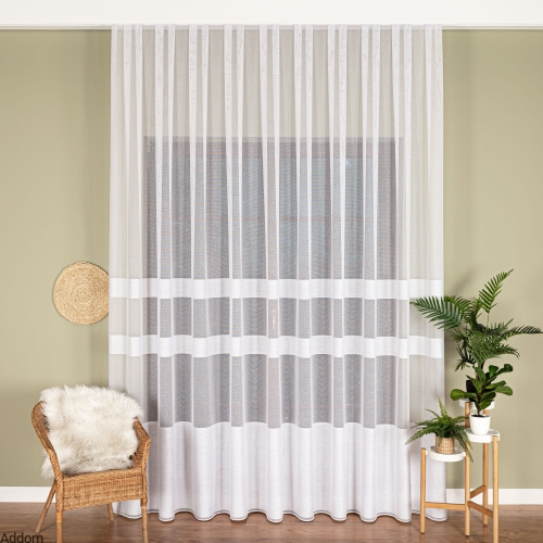 Gęste firany w pasy białe.jpeg