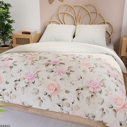 Pościel satynowa w róże.jpeg