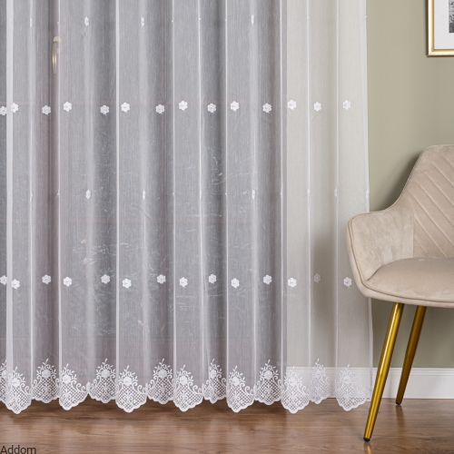 Firanki haftowane rustykalne z opalizującą nicią.jpeg