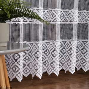 Firany żakardowe wyglądające jak gipiurowe