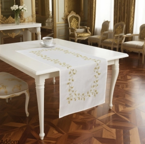 Bieżnik plamoodporny w złote wzory 