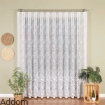 Żakard z metra z wzorem kwiatowym po całości