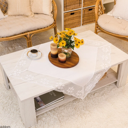 Obrusy kwadratowe z koronką białe.jpeg