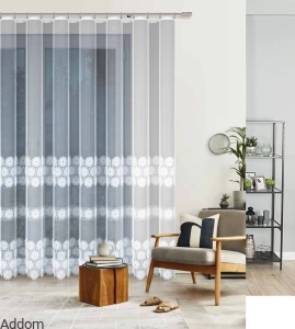 Firanki żakardowe z szerokimi wzorami