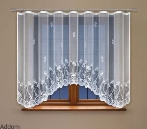 Firana gotowa o stylowym wykończeniu