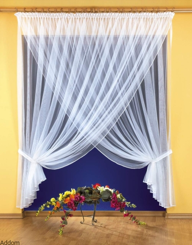 firany z markizety upinane na boki.jpeg