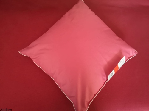 jasiek puchowy 40x40.jpg