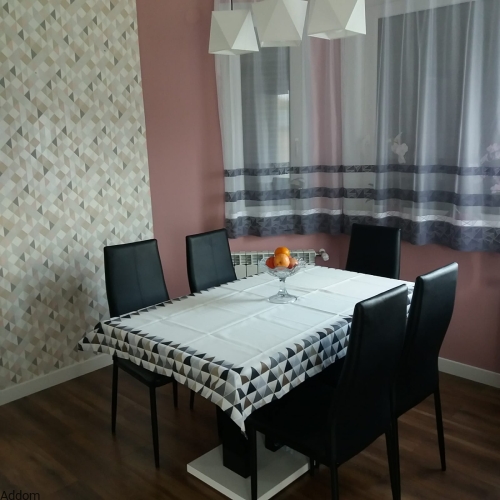 obrus w trójkąty.jpeg