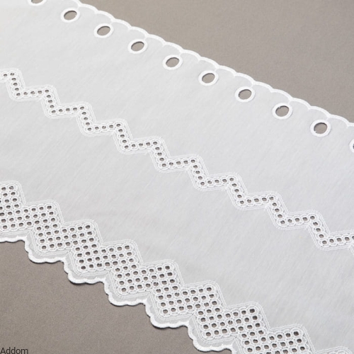 bawełniane zazdrostki z haftem dziureczkowym.jpeg