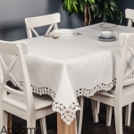 Obrusy kremowe z kwiatowym haftem