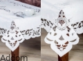 ekskluzywne białe obrusy z haftem.jpeg