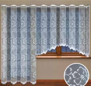 Firanki gotowe w duże kwiaty