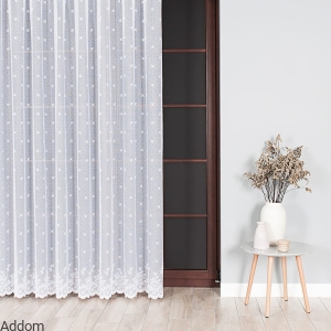 Firany z drobnym wzorkiem