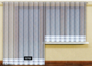 Firany balkonowe z paskami dołem